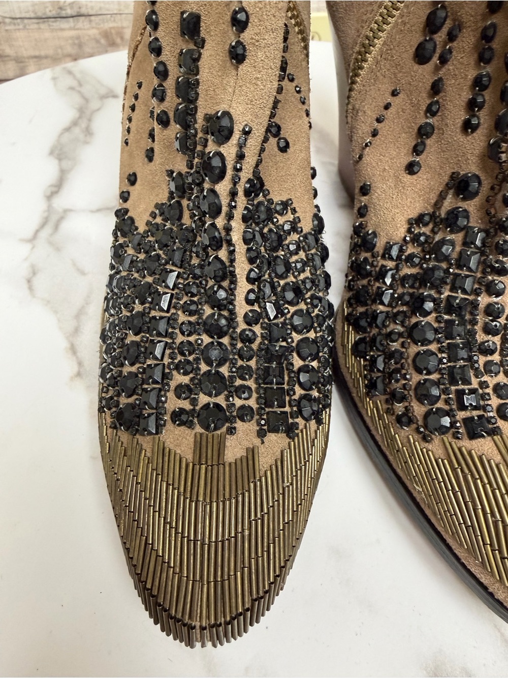 Donald Pliner brown with black embellishment western style bootie - Picture 2 of 7